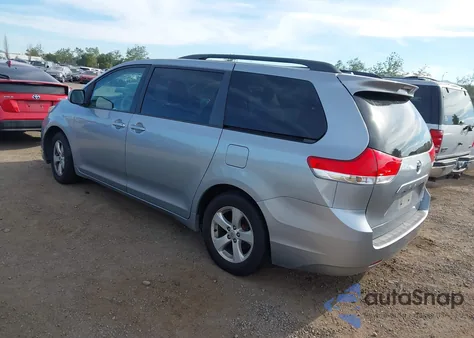 2011 Toyota Sienna Le V6 from USA, damaged, VIN 5TDKK3DC9BS113308
